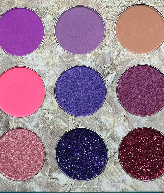 9-Count Matt & Shimmer Eye Shadow Palette (Purple Haze)